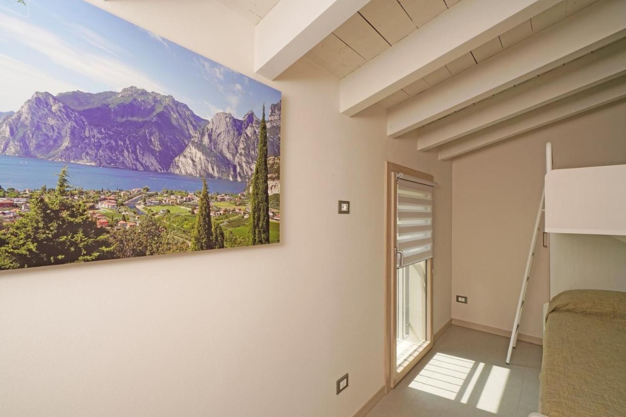 Gardaliva 5 Apartment Manerba del Garda Luaran gambar