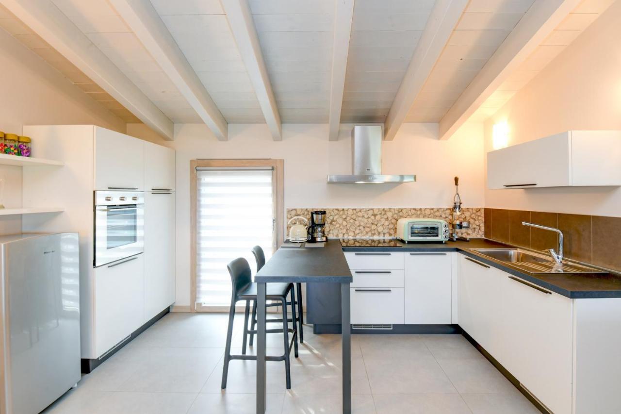 Gardaliva 5 Apartment Manerba del Garda Luaran gambar