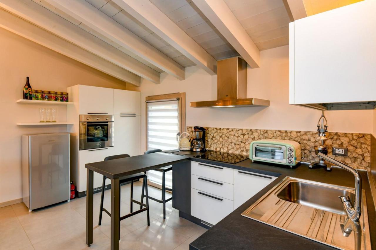 Gardaliva 5 Apartment Manerba del Garda Luaran gambar