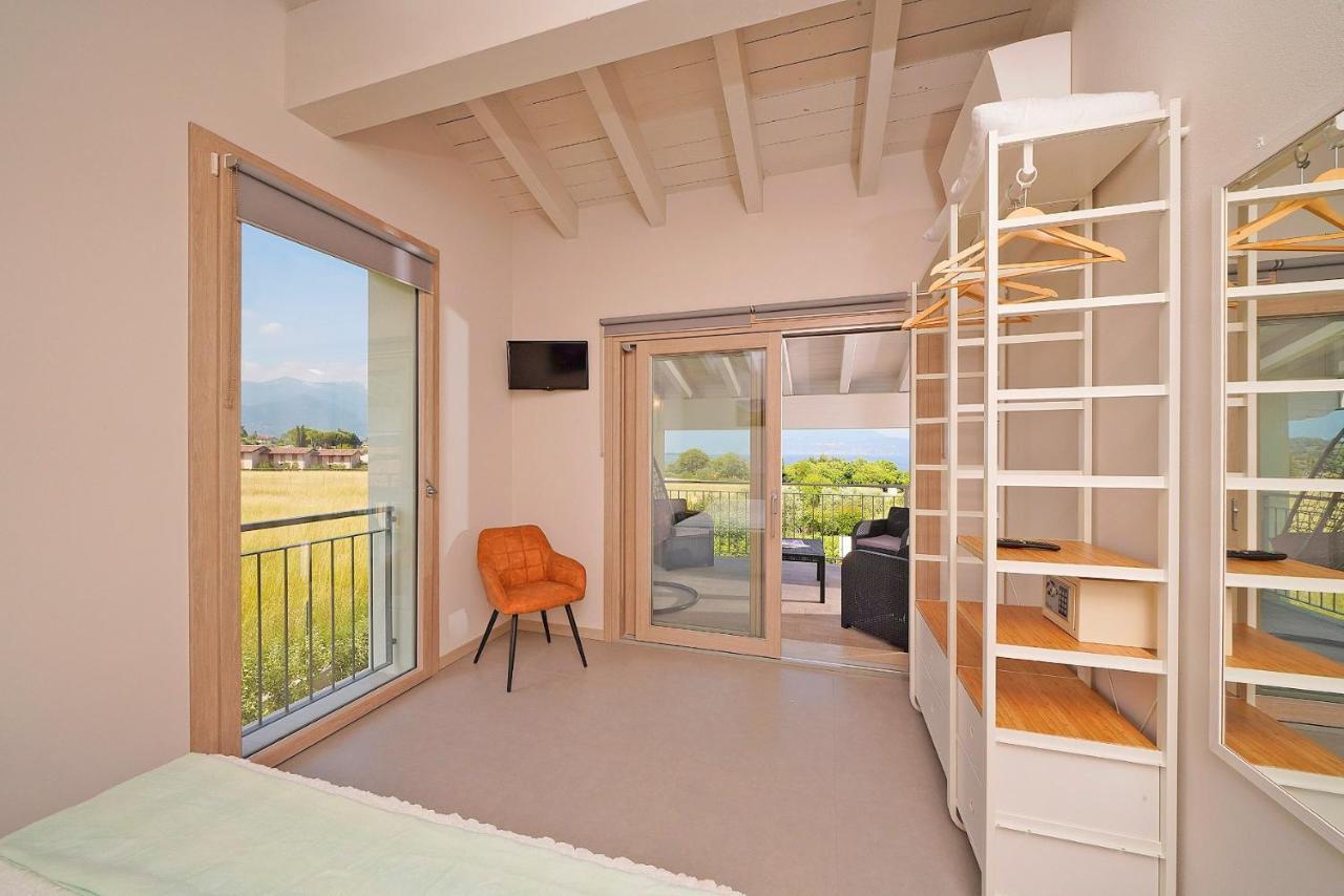 Gardaliva 5 Apartment Manerba del Garda Luaran gambar
